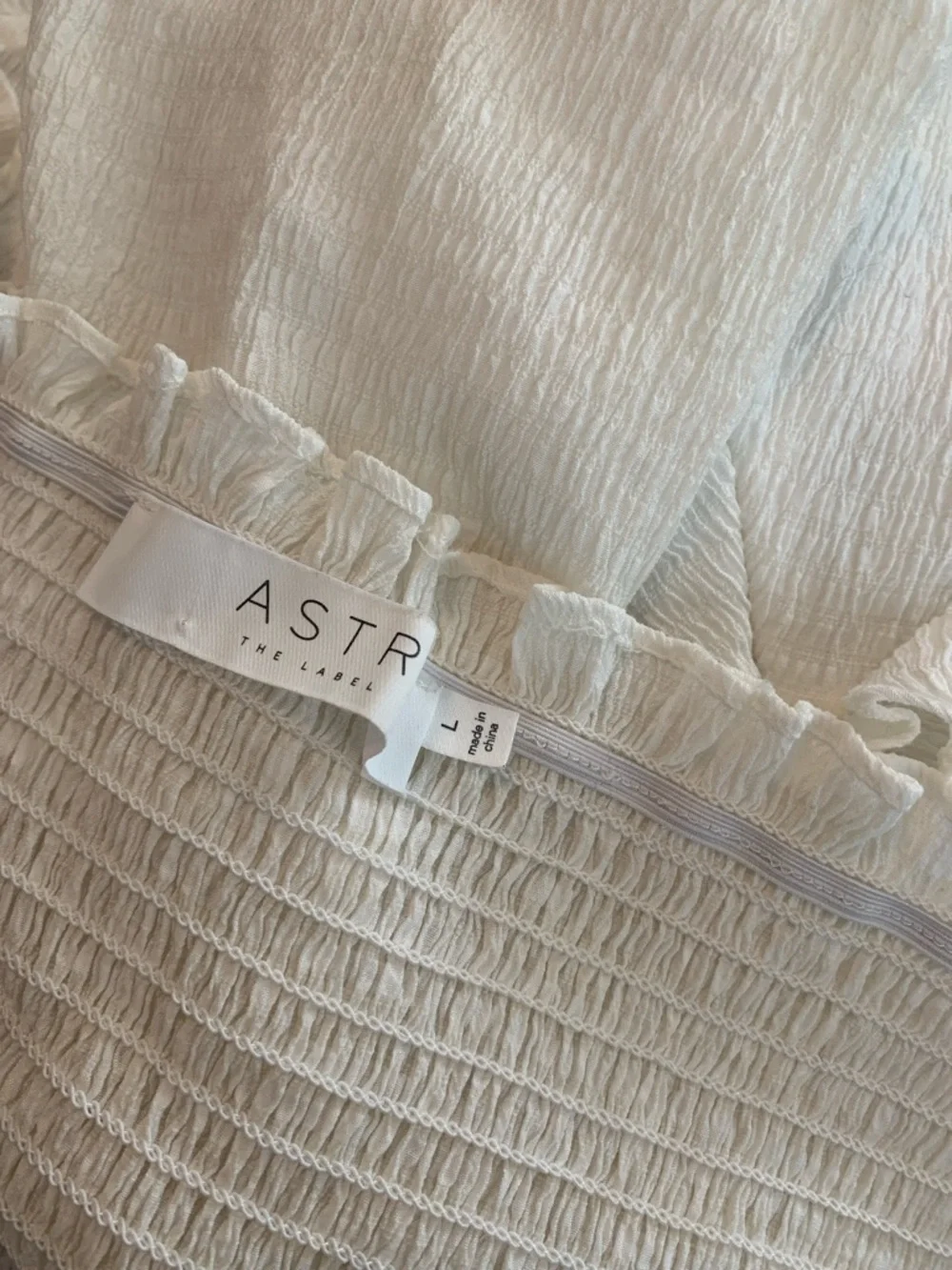 ASTR cream Textured Puff Sleeve Peplum Blouse size L